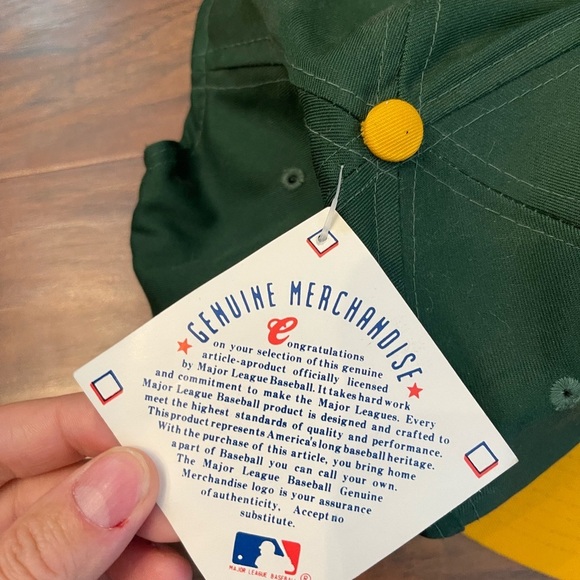 Vintage Dead stock Oakland A’s SnapBack - Picture 2 of 7